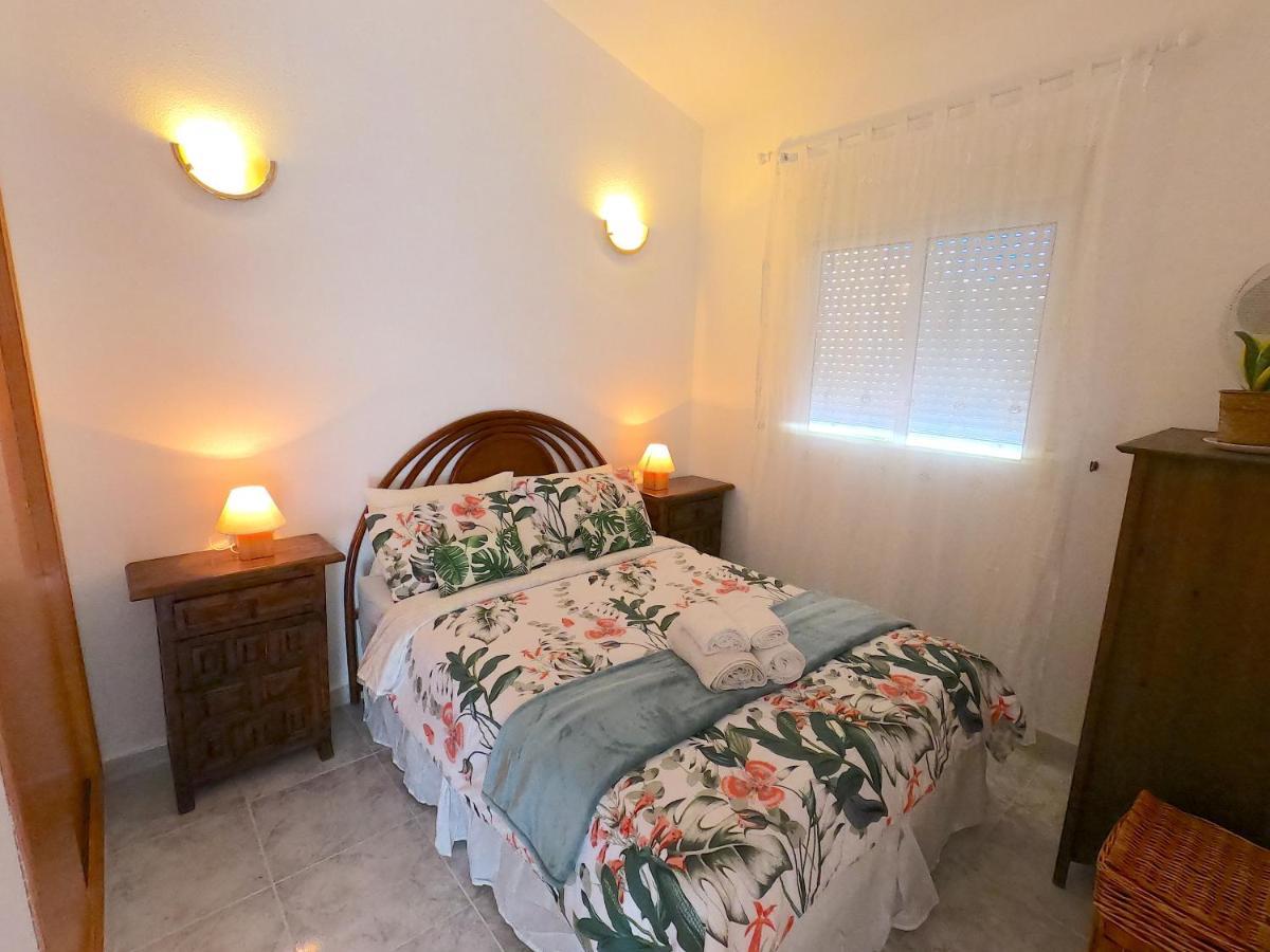 Close To Beaches & Golf Courses - With Pool & Bbq Alicante