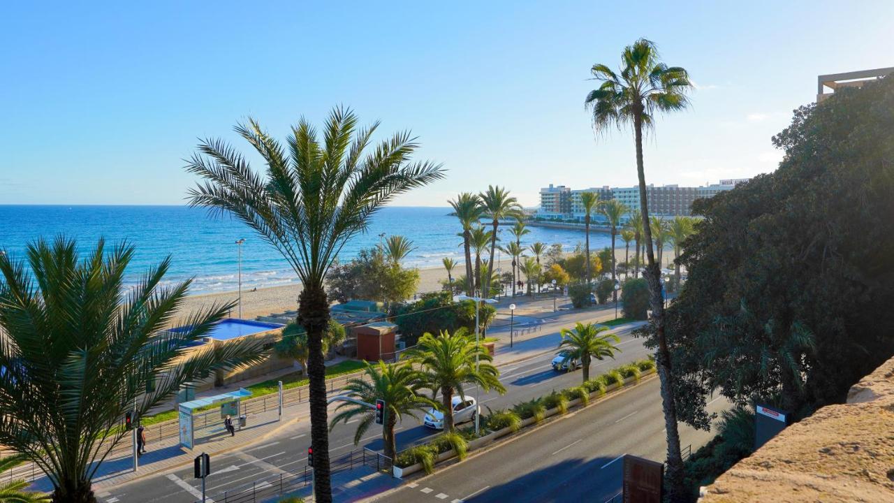 Stylish & Spacious Family Near & Vibrant Historic Market Huoneisto Alicante