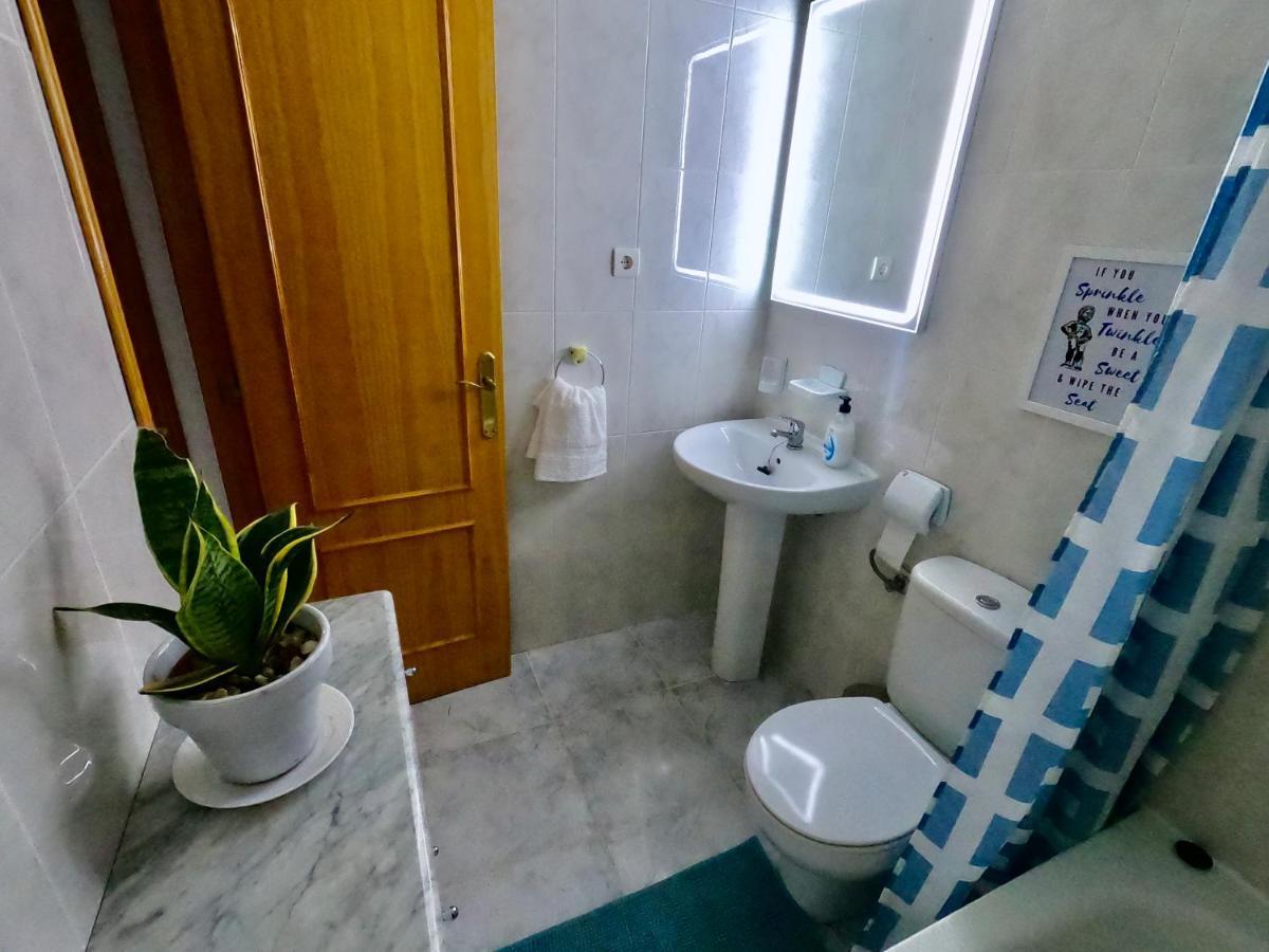 Close To Beaches & Golf Courses - With Pool & Bbq *