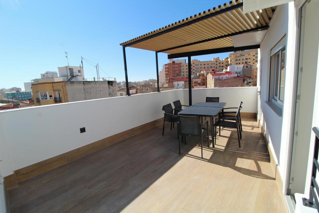Apartamento Atico Loft De Lujo Con Terraza Espectacular Y Vista A Los 2 Castillos Alicante