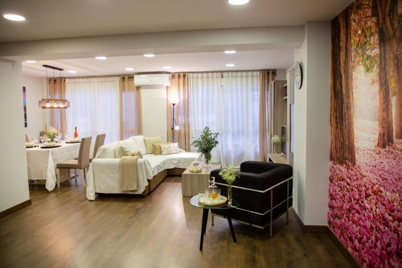 Luxury New Centre & Beach,