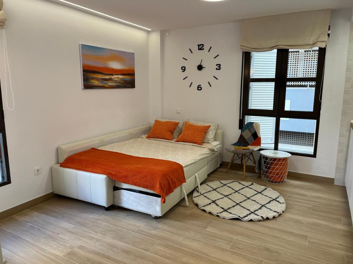 Alicante Beach Apartment *