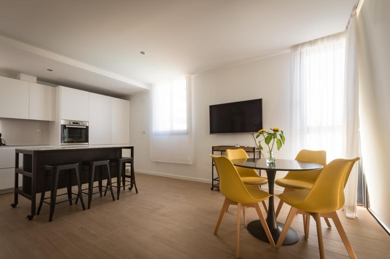 Appartement Modern Sea Front Sea Waves