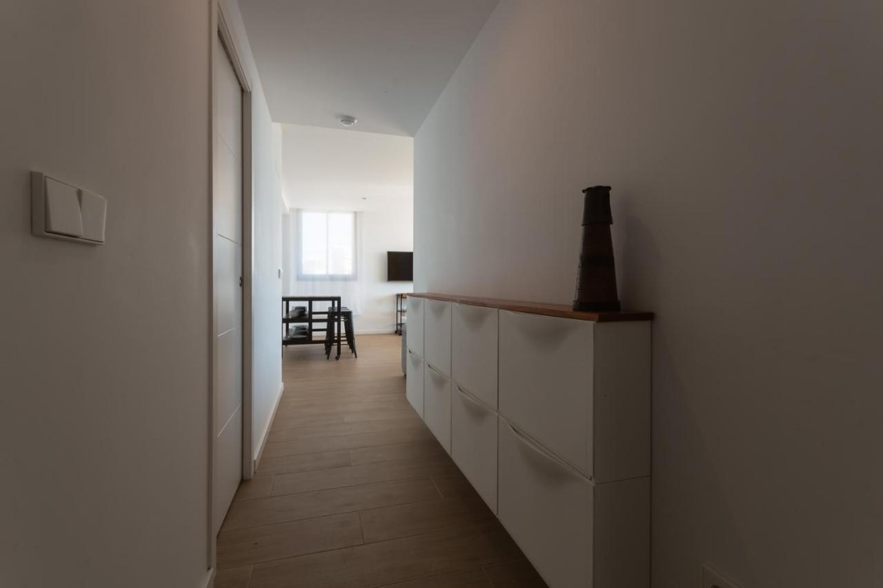 Appartement Modern Sea Front Sea Waves