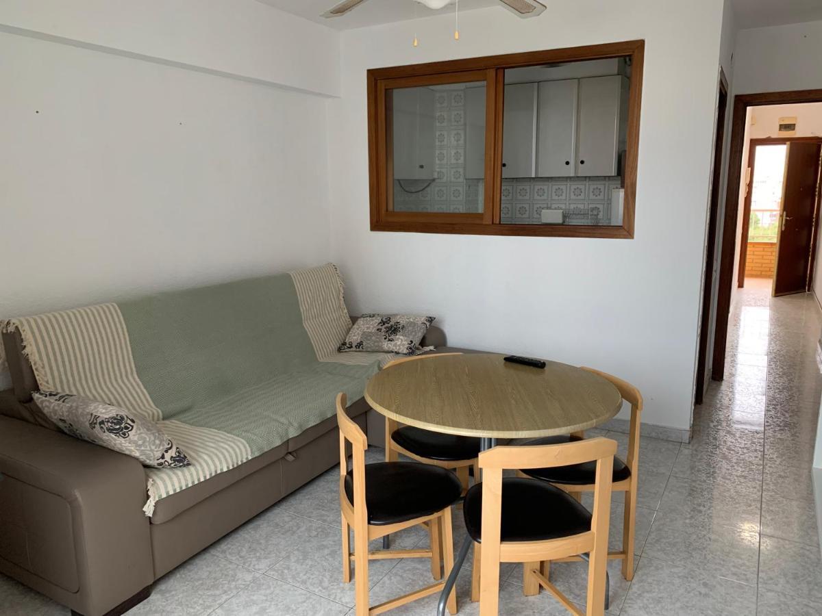 Playa De San Juan Julia Apartment