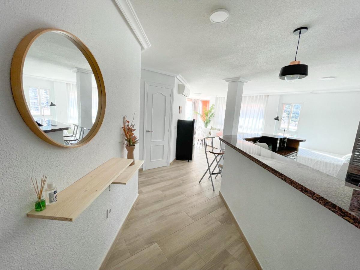 Apartment En 1ª Linea Con Piscina Alicante