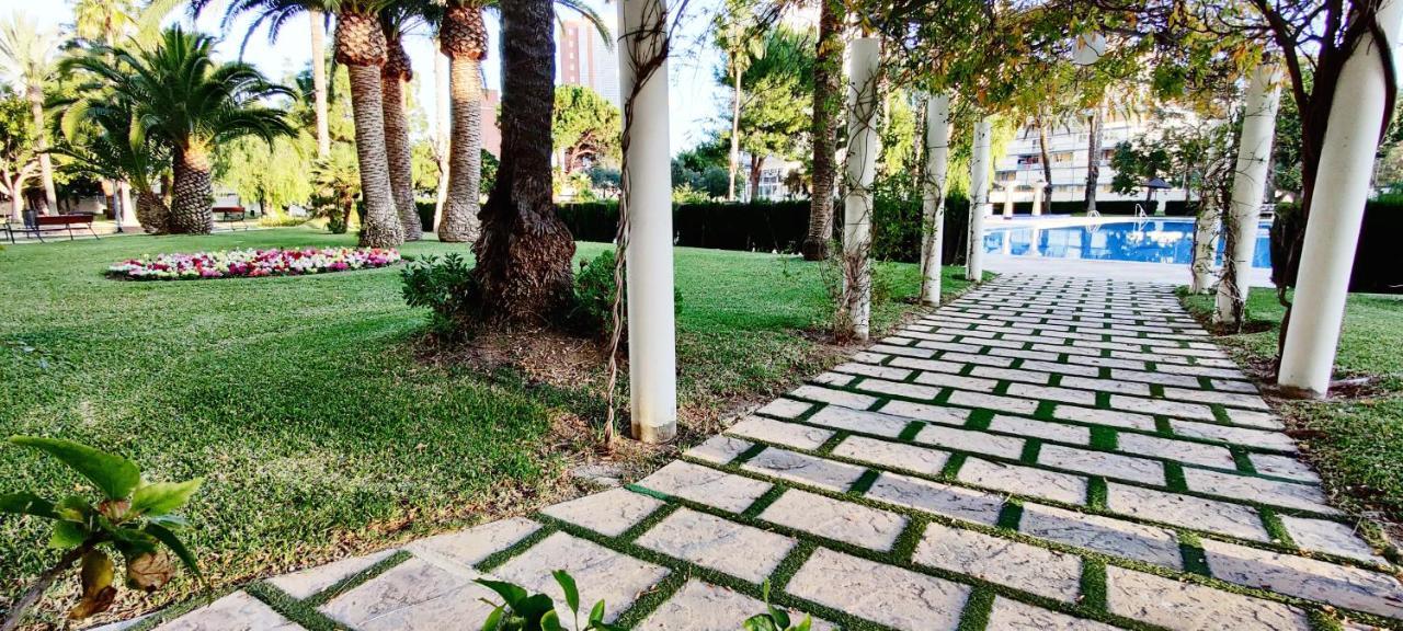 <1 Min Beach, Sea Views, Ac, Wifi, Pool, 3xtennis Apartment *