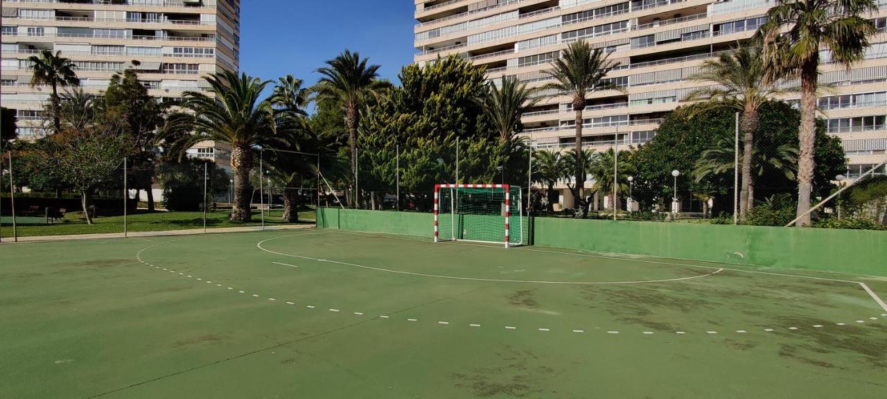<1 Min Beach, Sea Views, Ac, Wifi, Pool, 3xtennis * Alicante