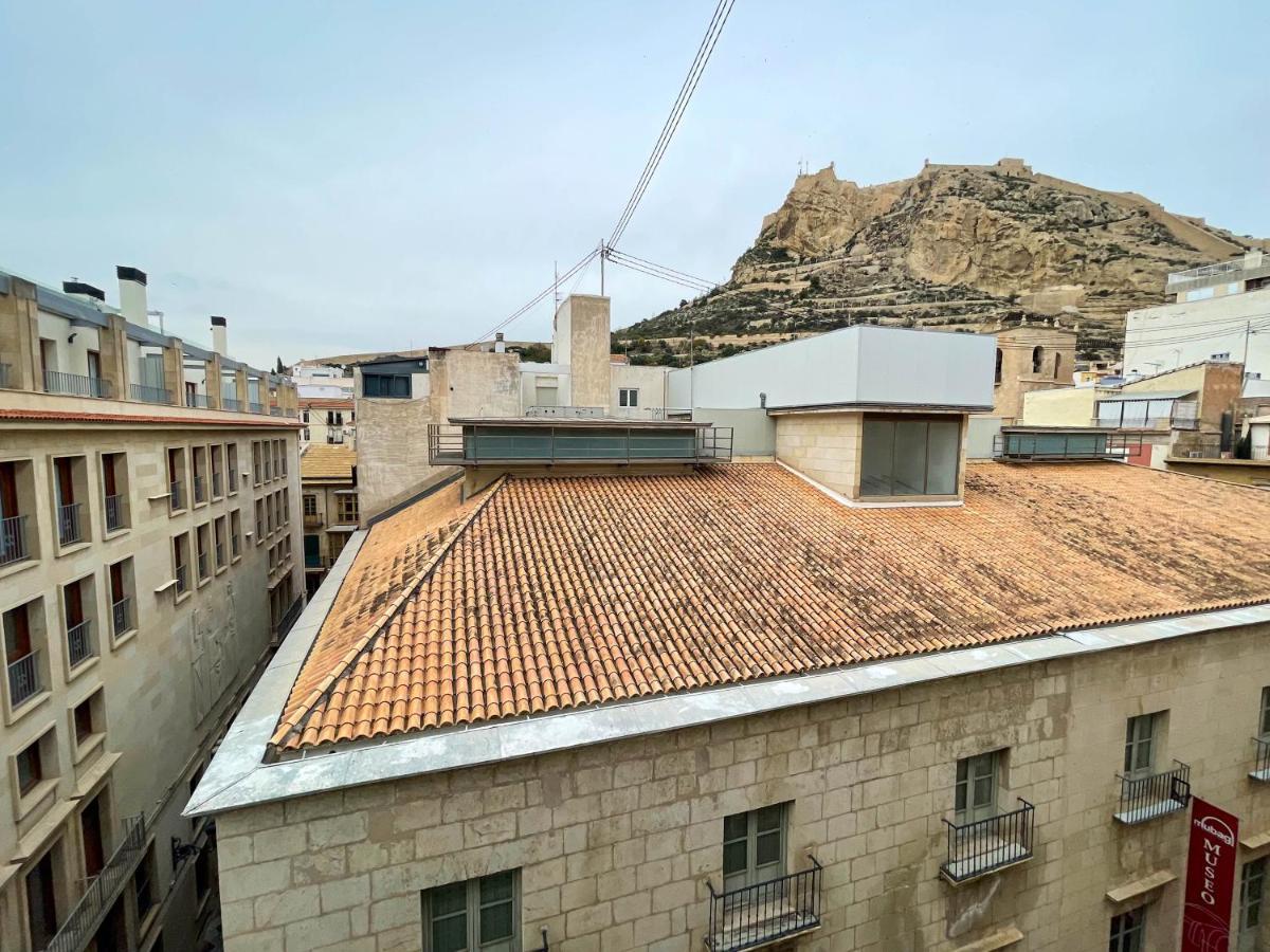 Piso En Primera Linea Con Vistas Al Castillo *