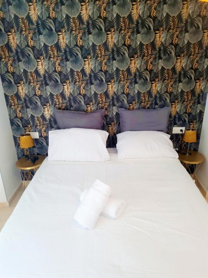 Apartment Charlot Center I *