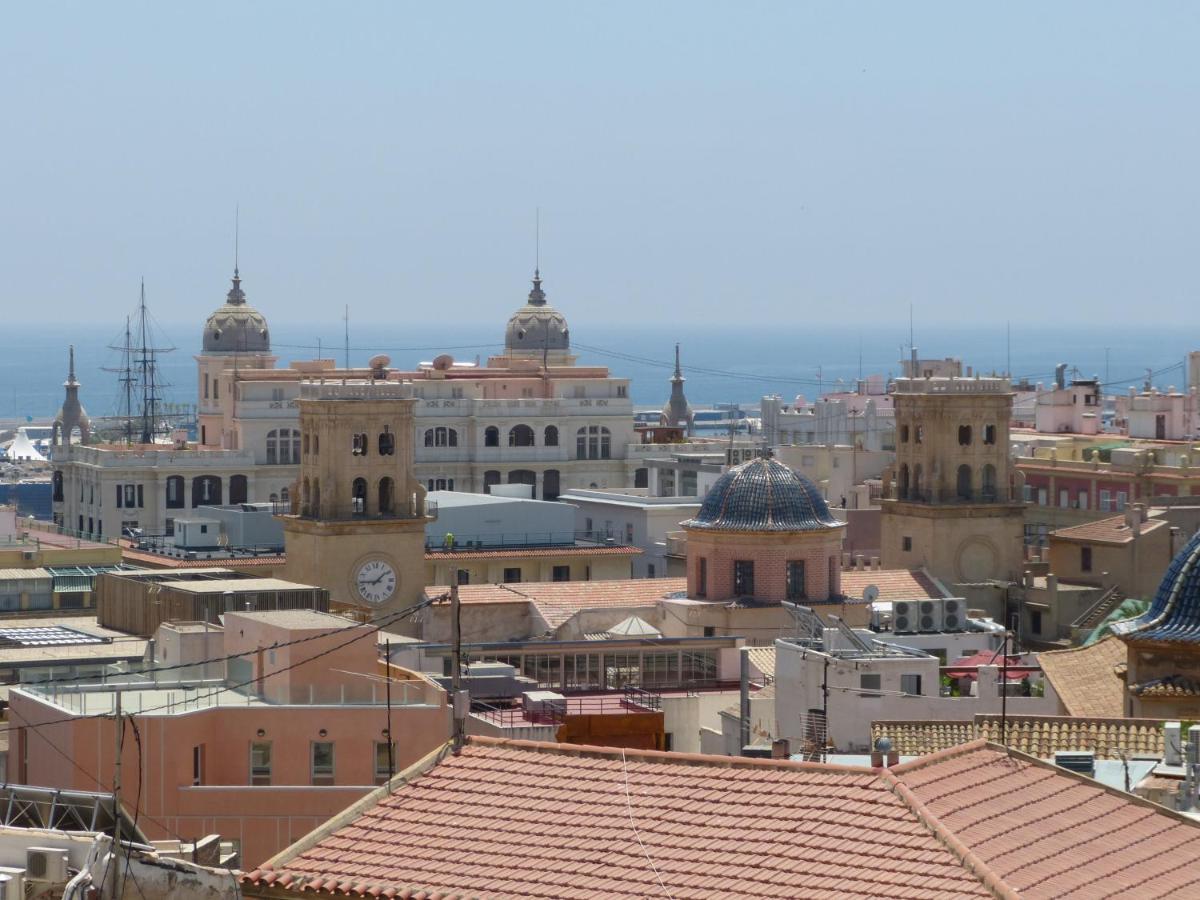 Spanish Style Flat Close To Center * Alicante