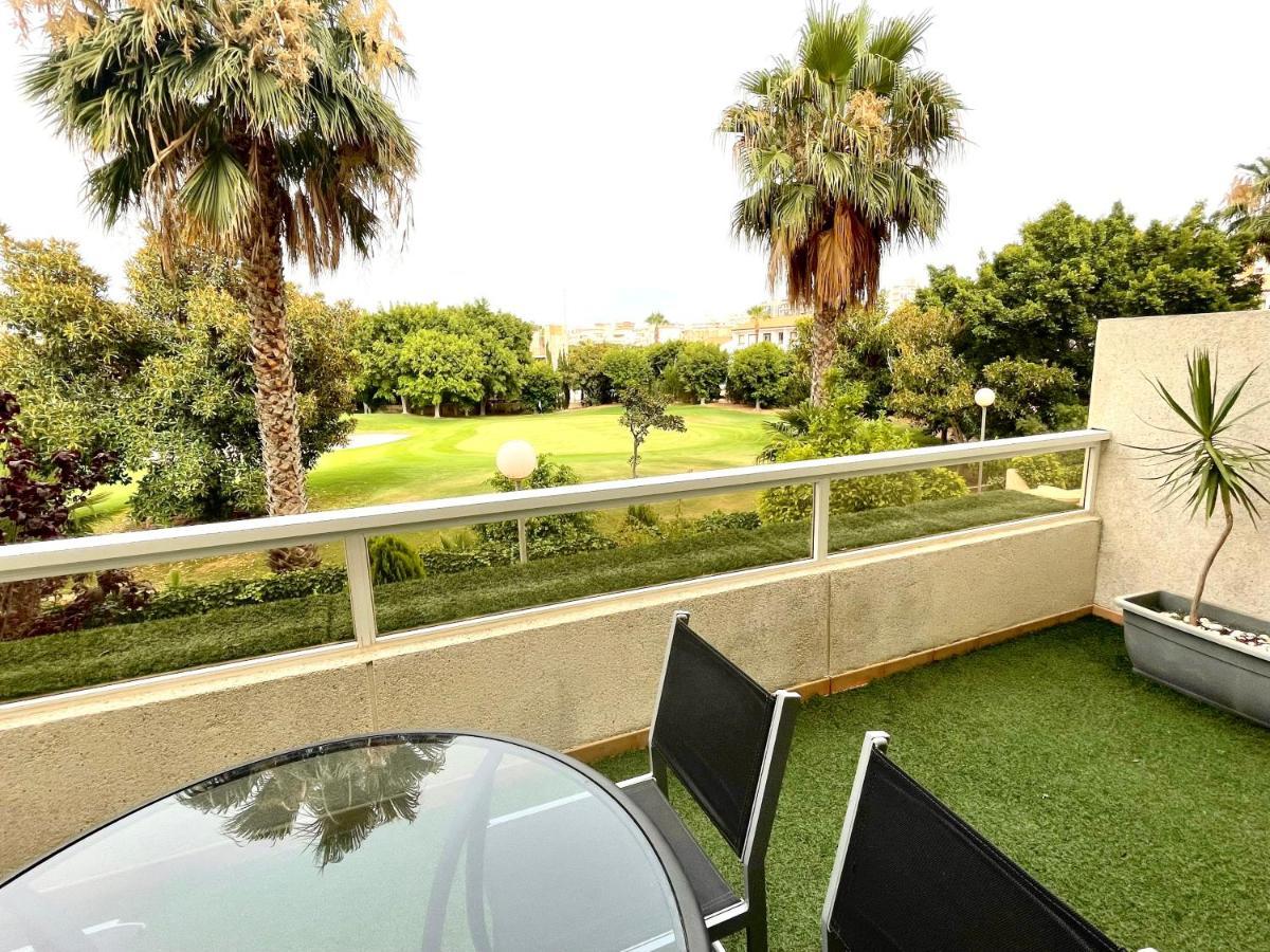 Apartment Large Relaxed Terrace, Golf Views *