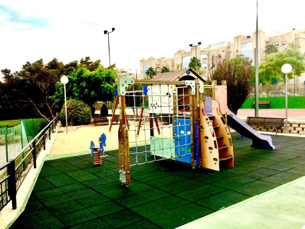 Large Relaxed Terrace, Golf Views Apartment Alicante