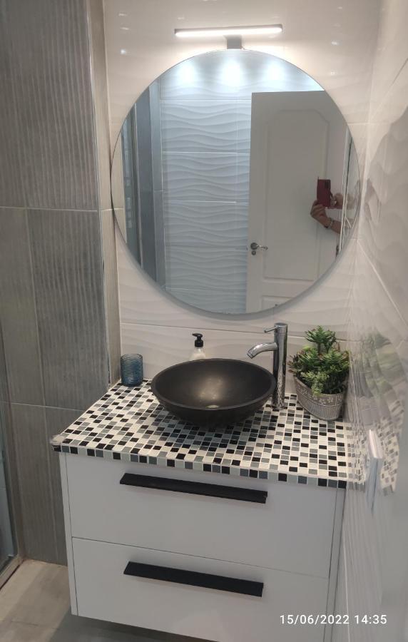 Tus Vacaciones En El Corazon De Alicante! Appartement