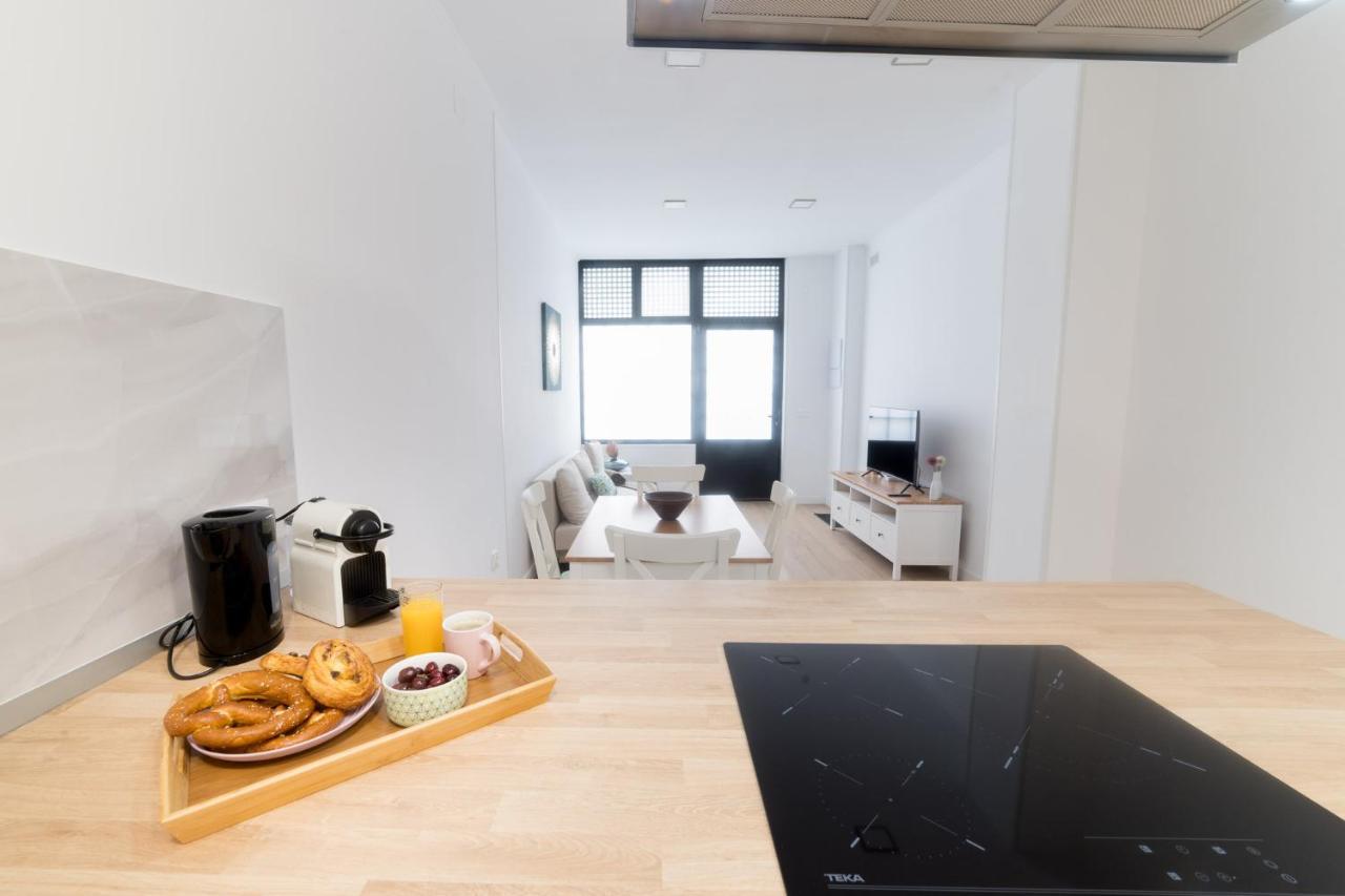 Moonkey - Apto. Albeniz, Con Acogedor Patio Alicante