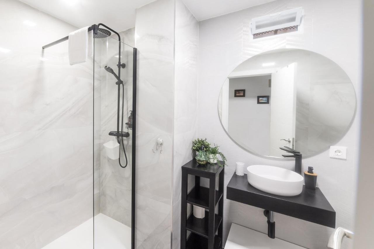 Apartment Moonkey - Apto. Albeniz, Con Acogedor Patio