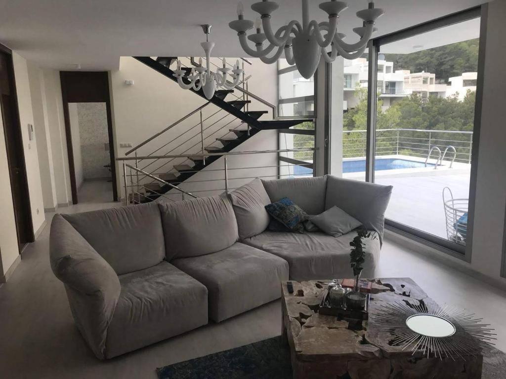 Villa De Lujo Loma-asunnot *