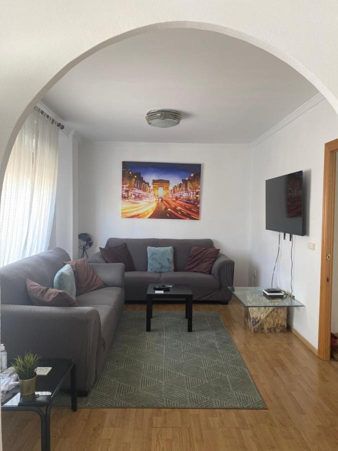 Comfortable And Spacious 3 Bedroom * Alicante