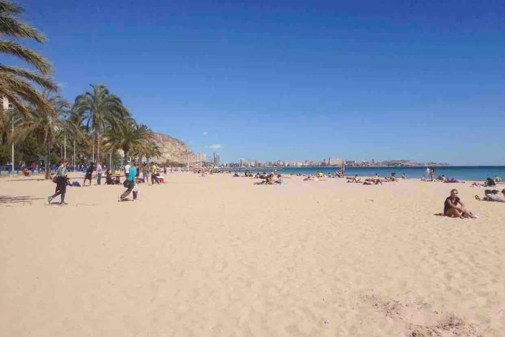 Apartment Comfortable And Spacious 3 Bedroom *