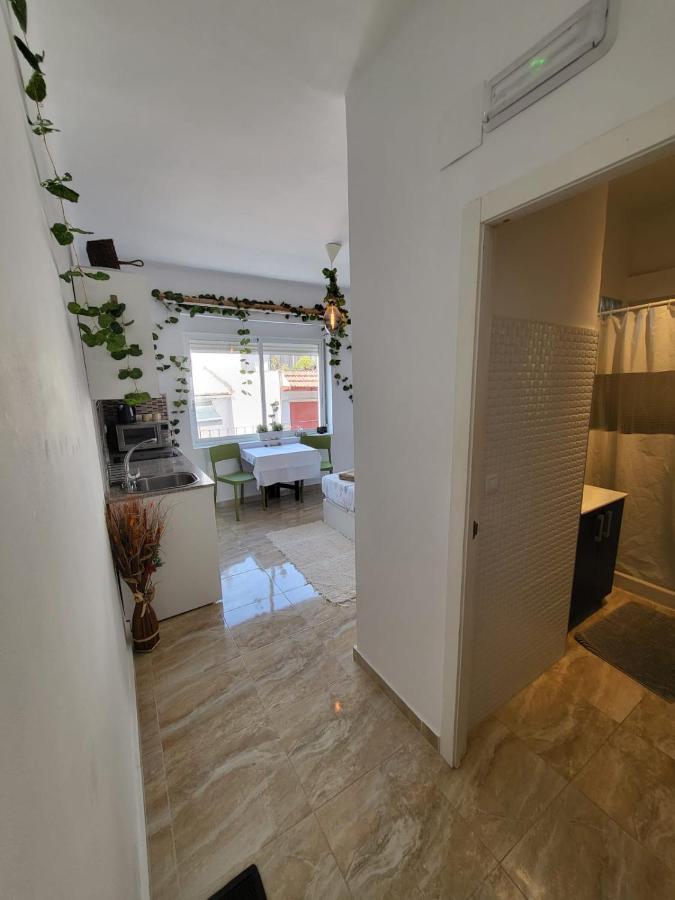 Studio 3 Minutes From The Beach