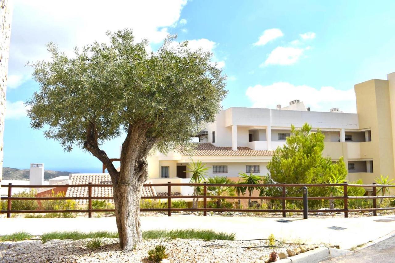 Lovely Oasis Azul - Quiet, Sea Views, Golf &