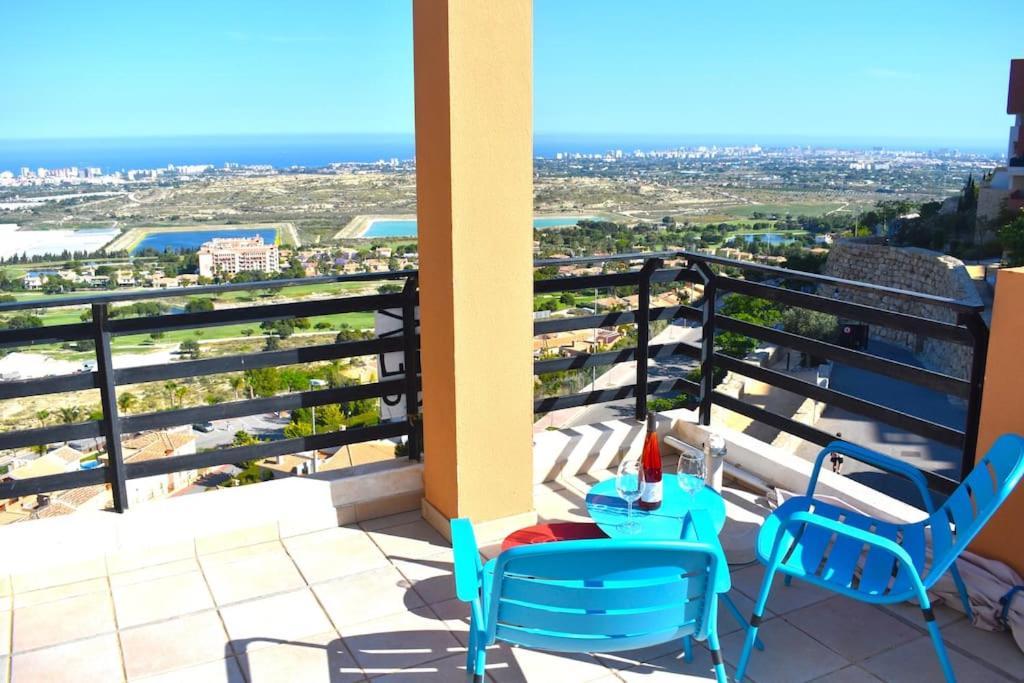Lovely Oasis Azul - Quiet, Sea Views, Golf &