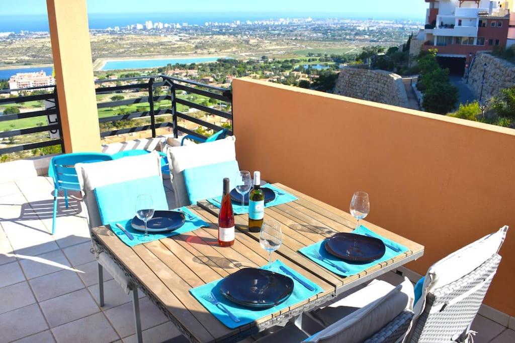 Lovely Oasis Azul - Quiet, Sea Views, Golf & Apartment *