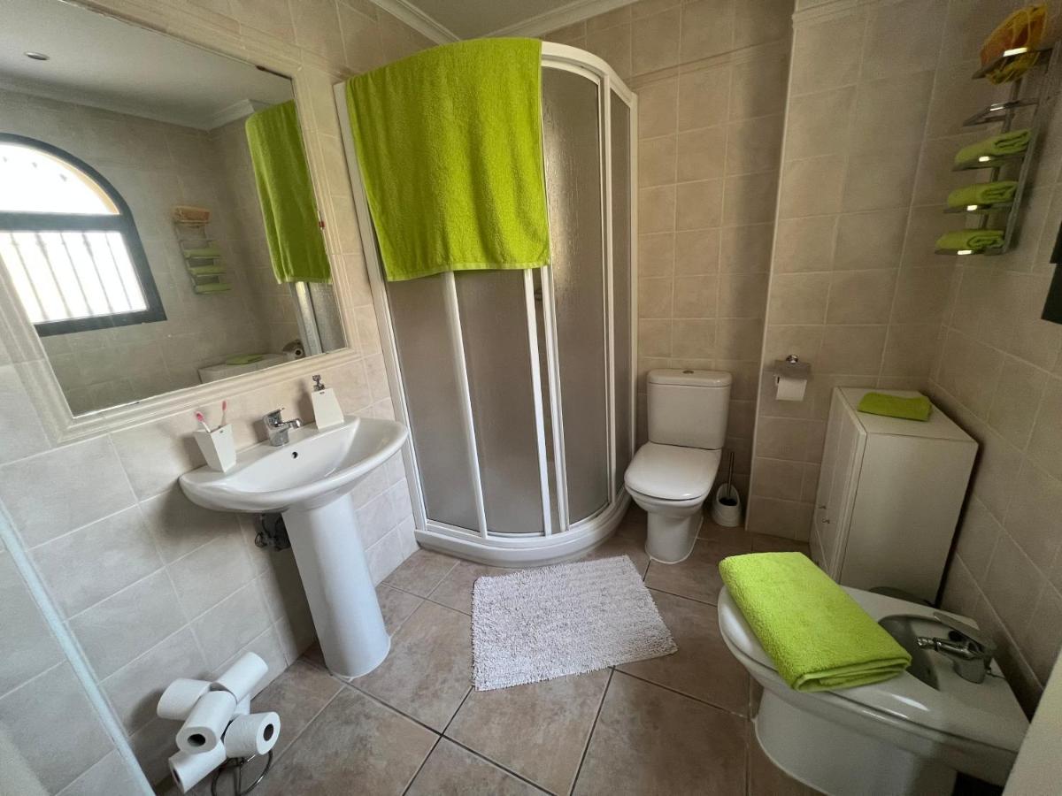 Rayo Rojo In Brias- Y -golf 6 Calle Ebro Huvilat