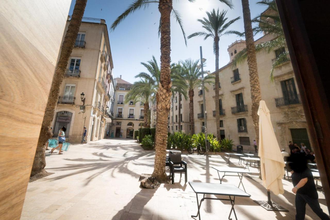 Moonkey - Santisima Faz Alicante