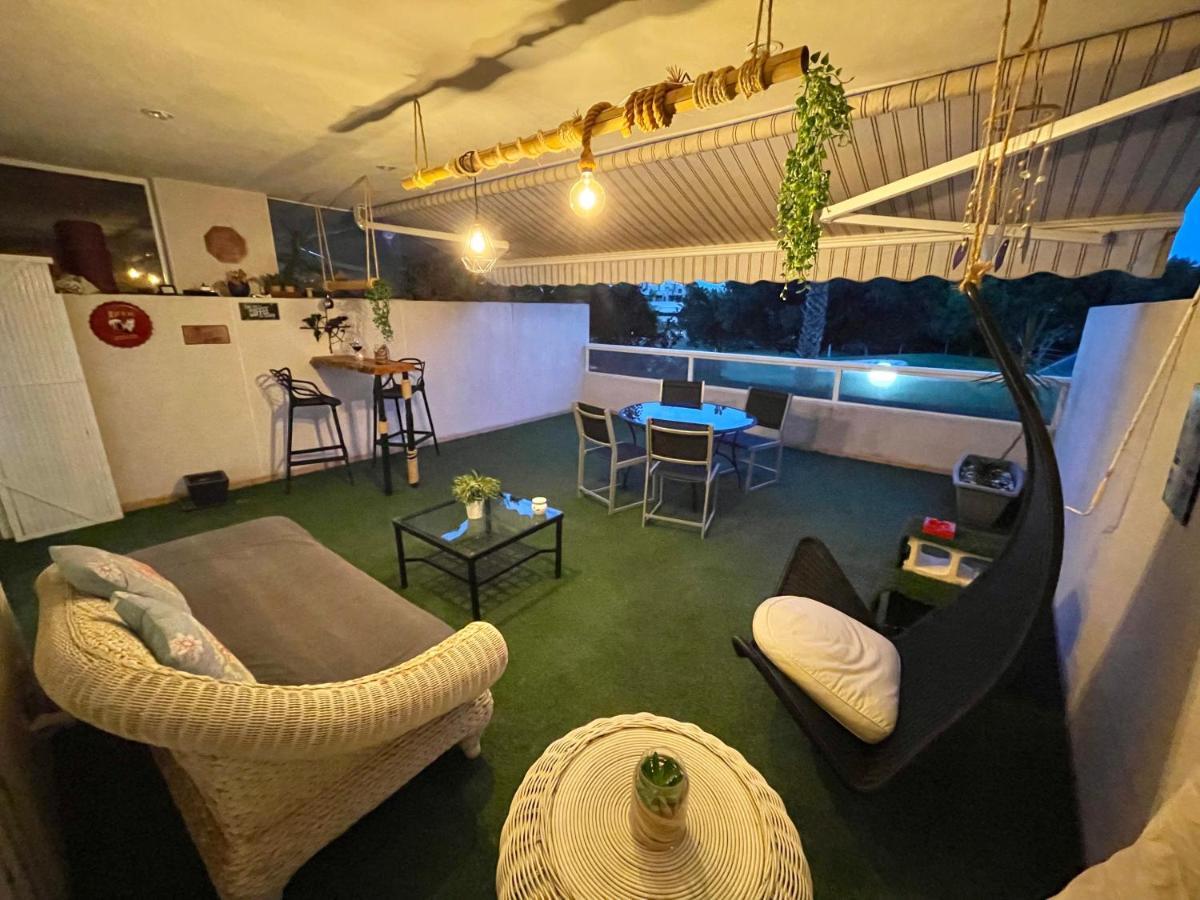 Apartment Large Relaxed Terrace, Golf Views