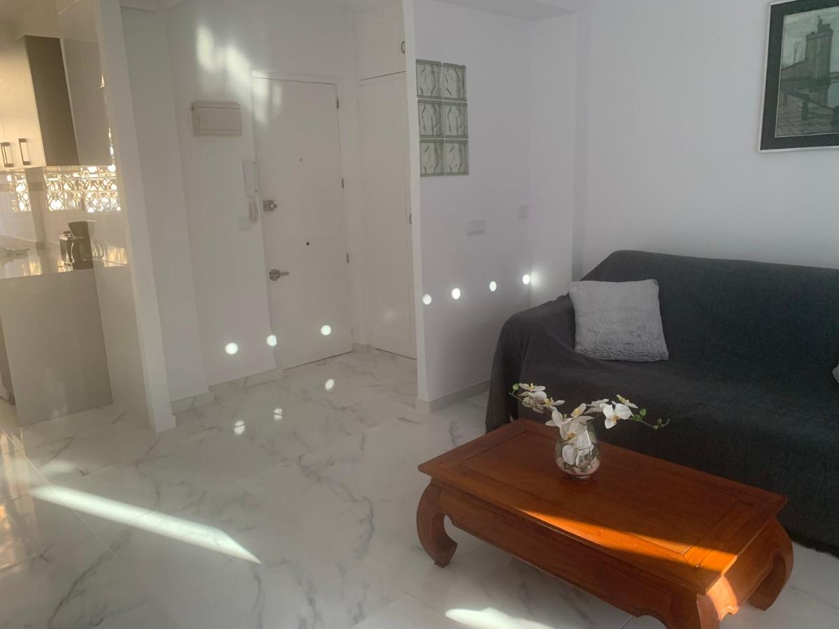 Apartment Almadraba With Stunning Sea View