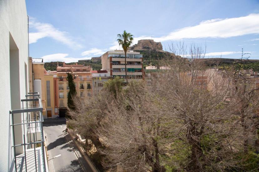Huoneisto Reina Victoria La Plaza Alicante