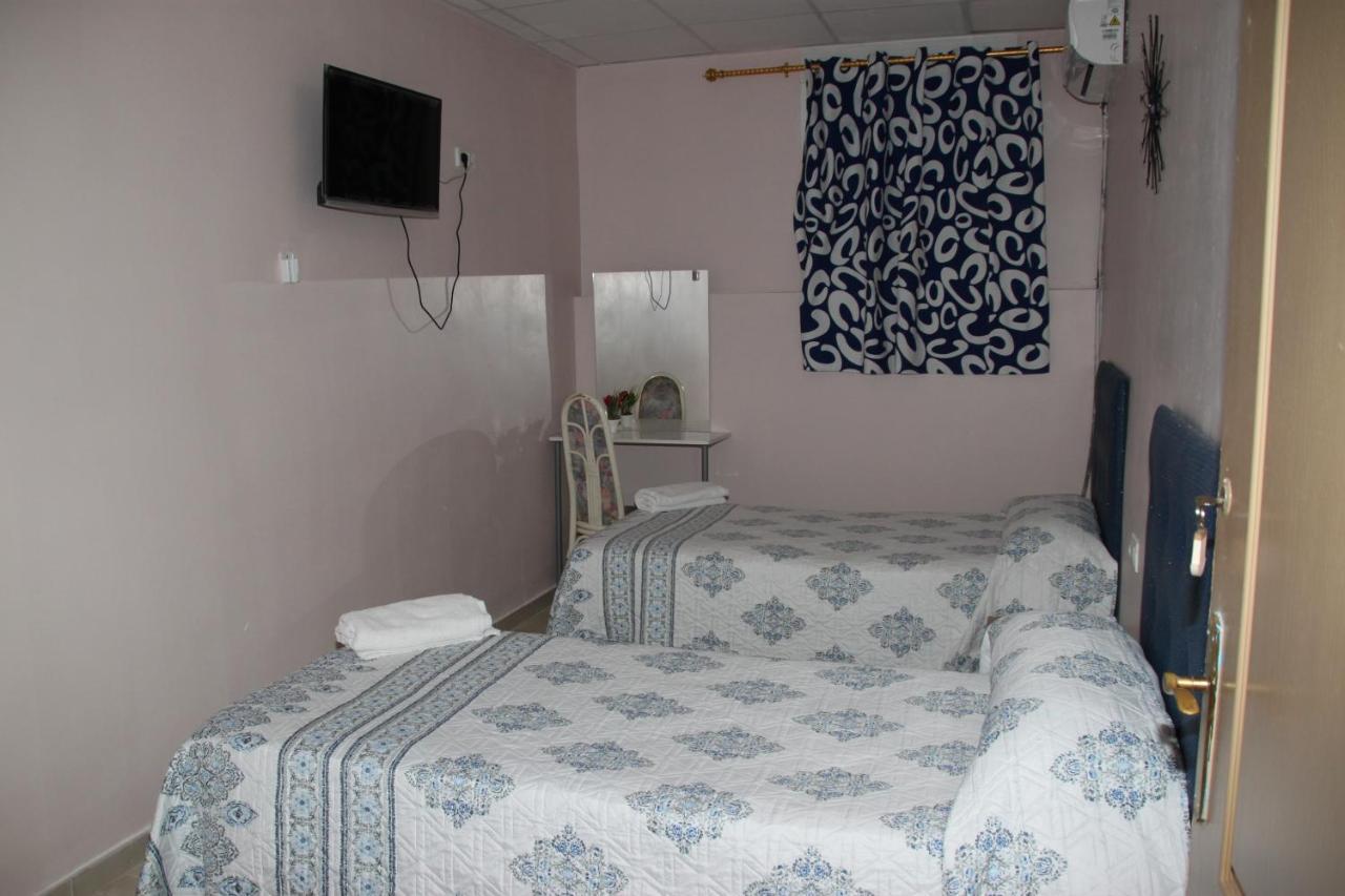 Hotel La Lambra Azul *