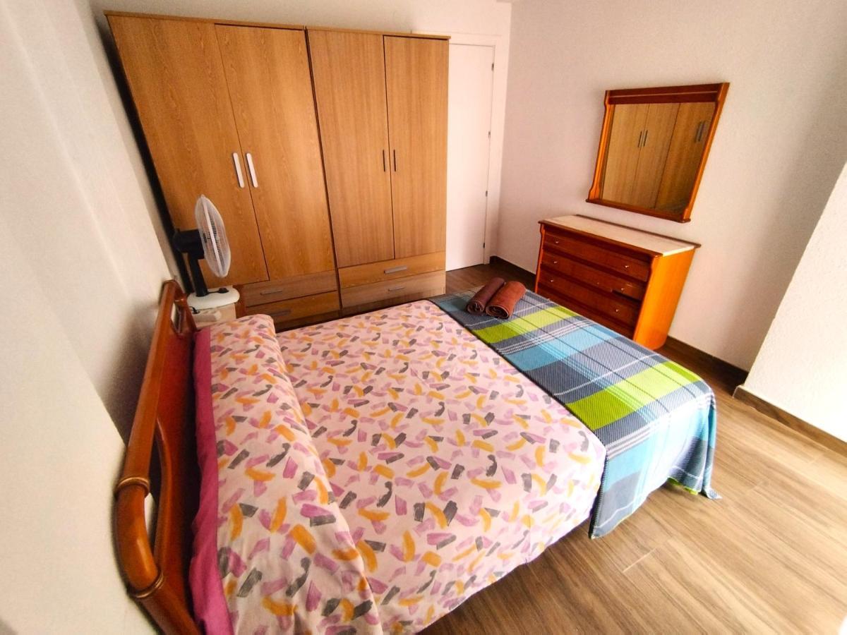 Sunny Flat With Huge Terrace! Close Downtown! *