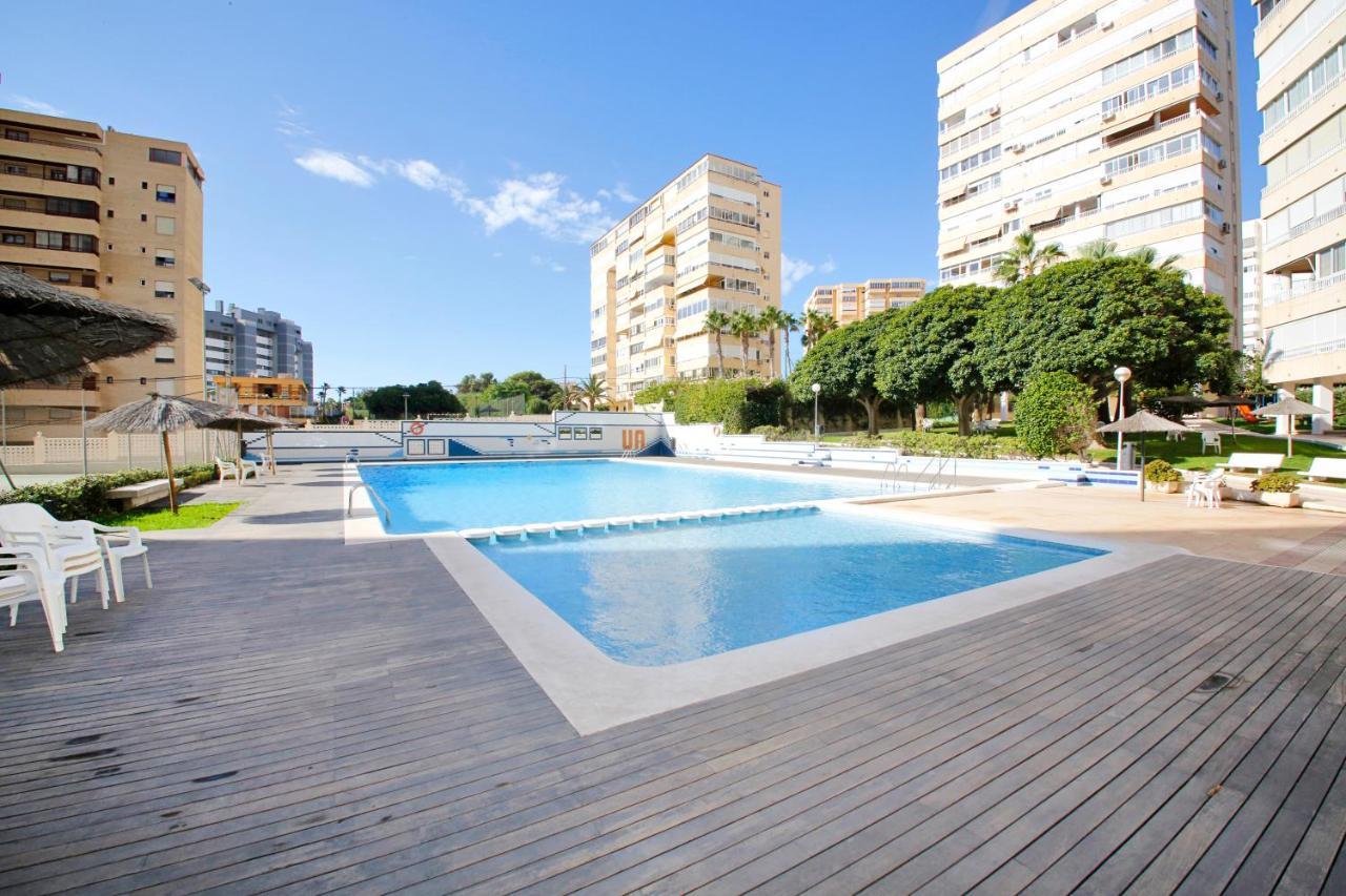 In Front Of The Sea With Ac And Pool