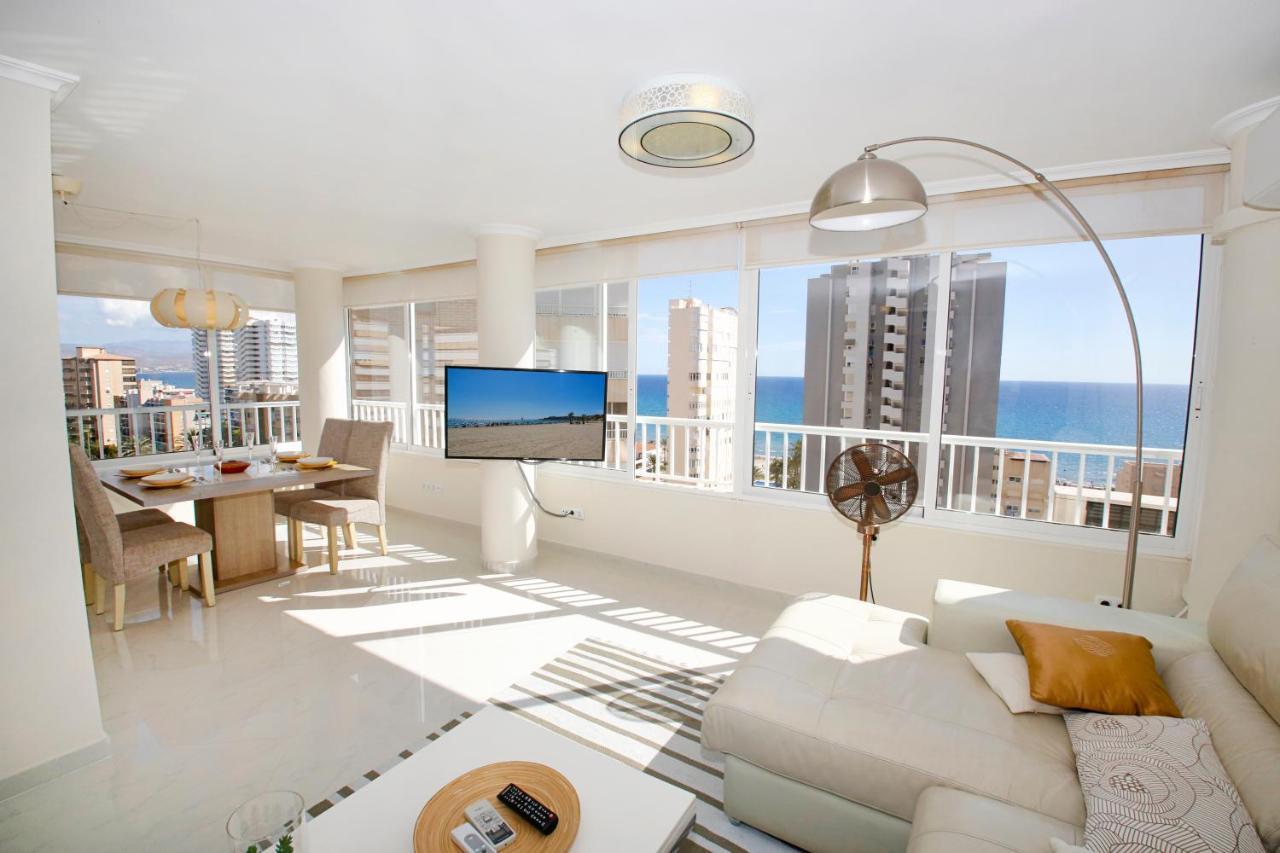 In Front Of The Sea With Ac And Pool Appartement