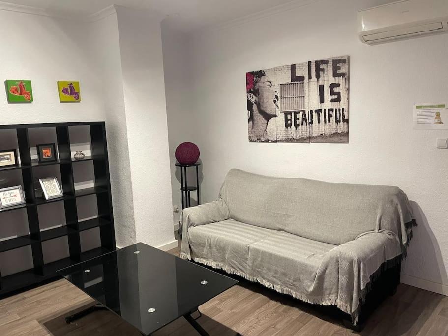 Apartamento Precioso ático Con Terraza En Centro De Alicante