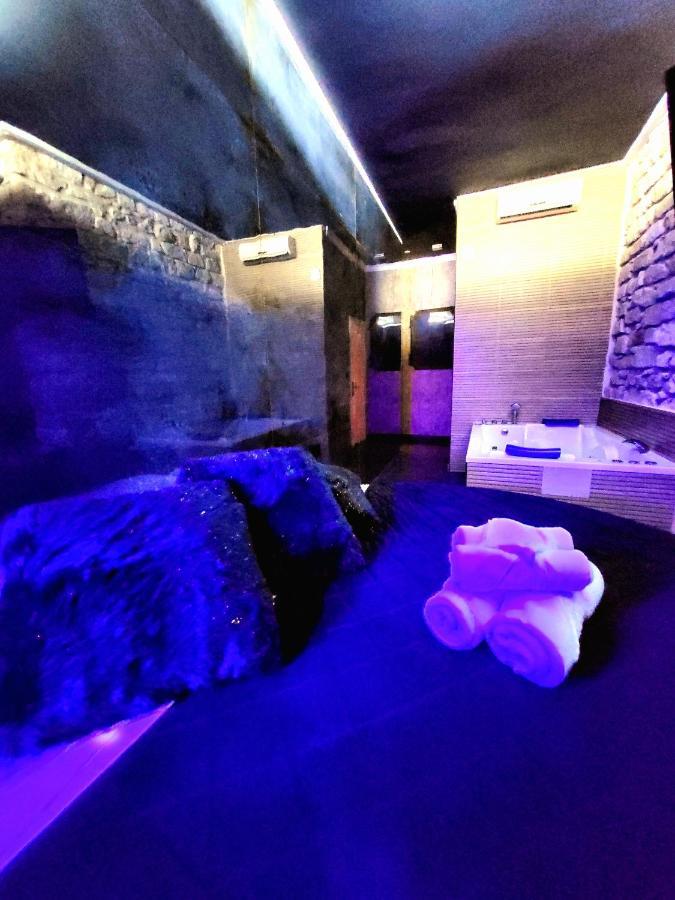 Utopia - Boutique Adultos Guest house Alicante