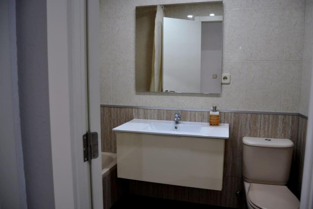 Apartamento Amplio Y Luminoso Plaza America, Wifi Alicante