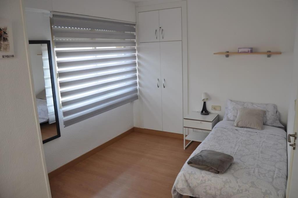 Apartamento Amplio Y Luminoso Plaza America, Wifi Alicante