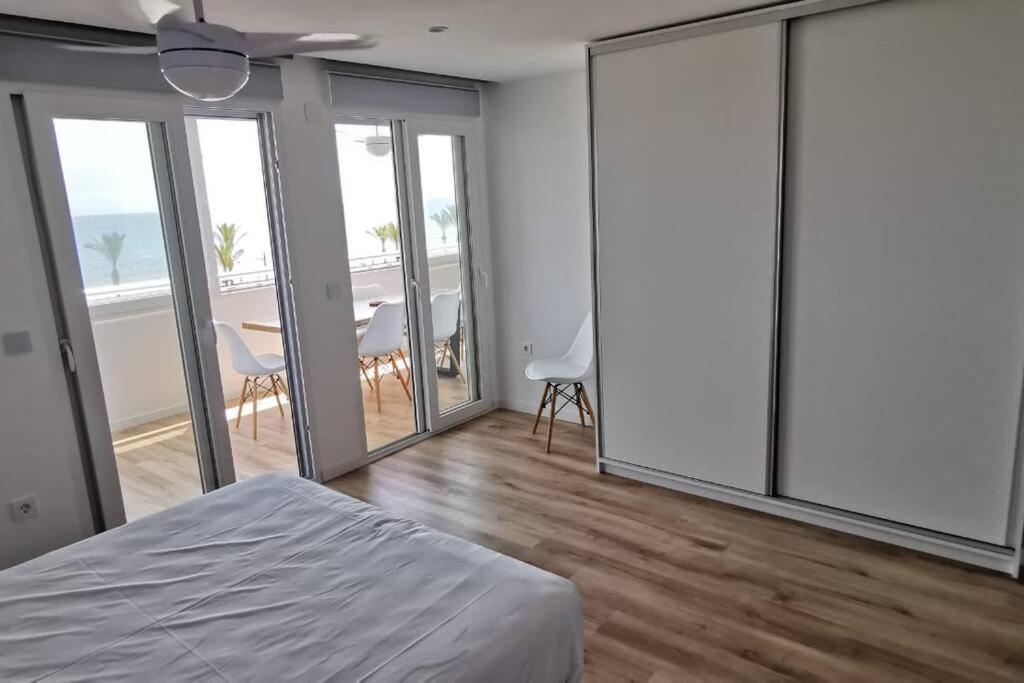 Lujoso En Primera Linea De Playa Apartment *