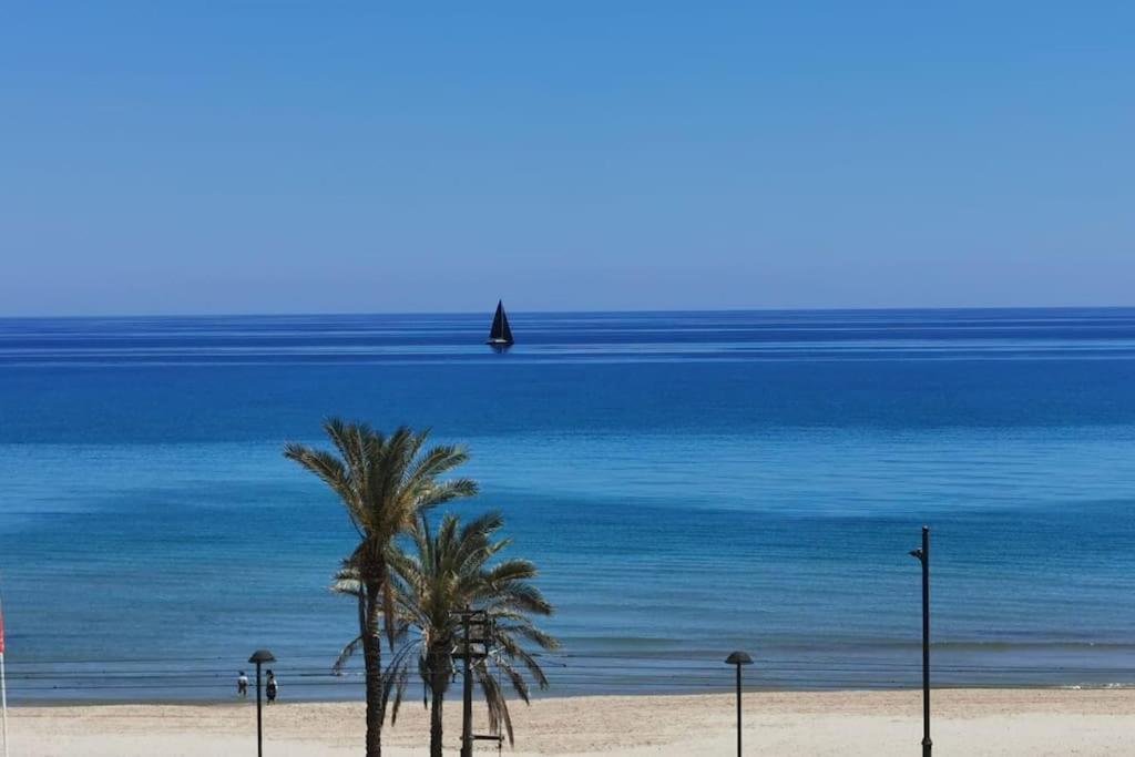 Lujoso En Primera Linea De Playa Alicante