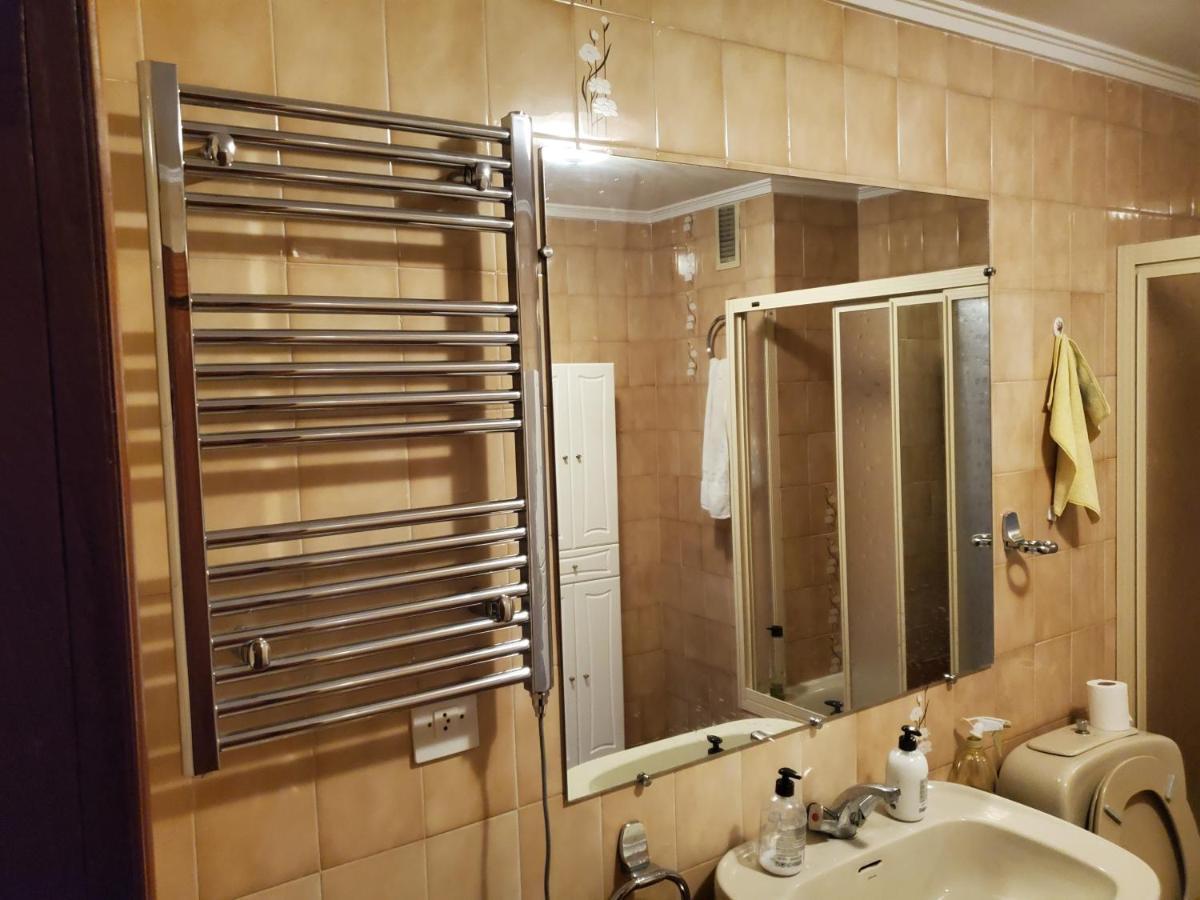 Lovely Bedroom In A Shared In The Center Of *