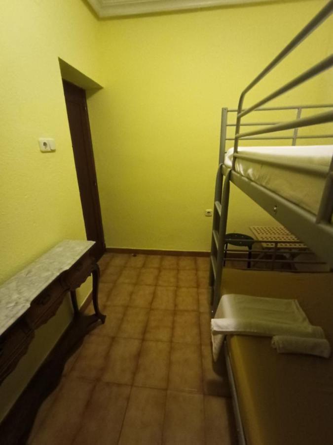 27-4-bj- 2 Personas Homestay Alicante