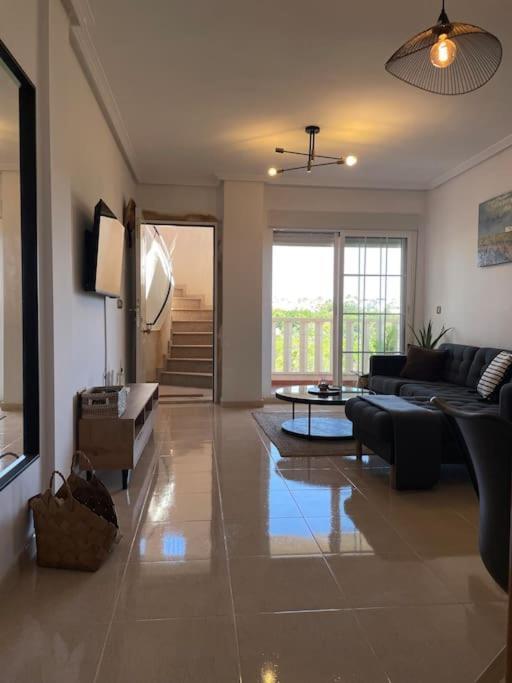 Casa Andres. Two Bed Penthouse Pool & Terrace Apartment Alicante