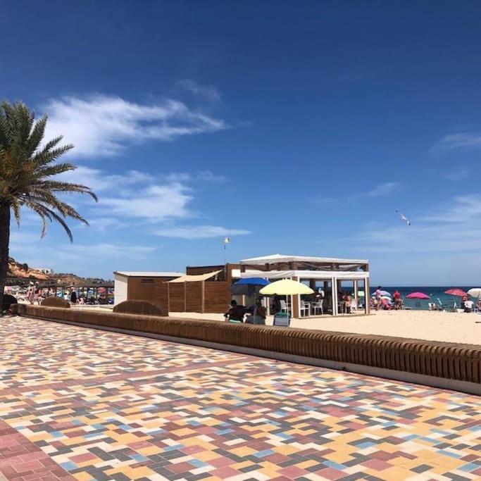 Casa Andres. Two Bed Penthouse Pool & Terrace Apartment Alicante