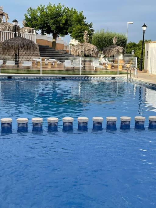 Casa Andres. Two Bed Penthouse Pool & Terrace Apartment Alicante