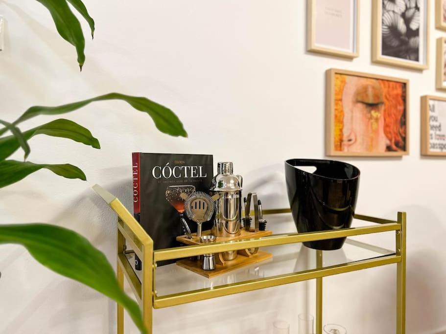 Creatividad Y Personalidad En Centro De Appartement Alicante