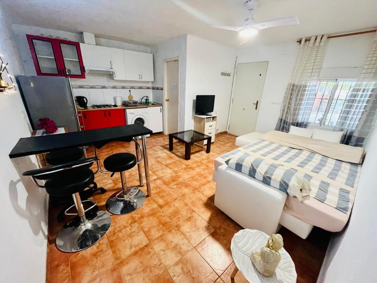 Estudio Adosado Acogedor Con Jardin, Barbacoa Y Parking Privado *