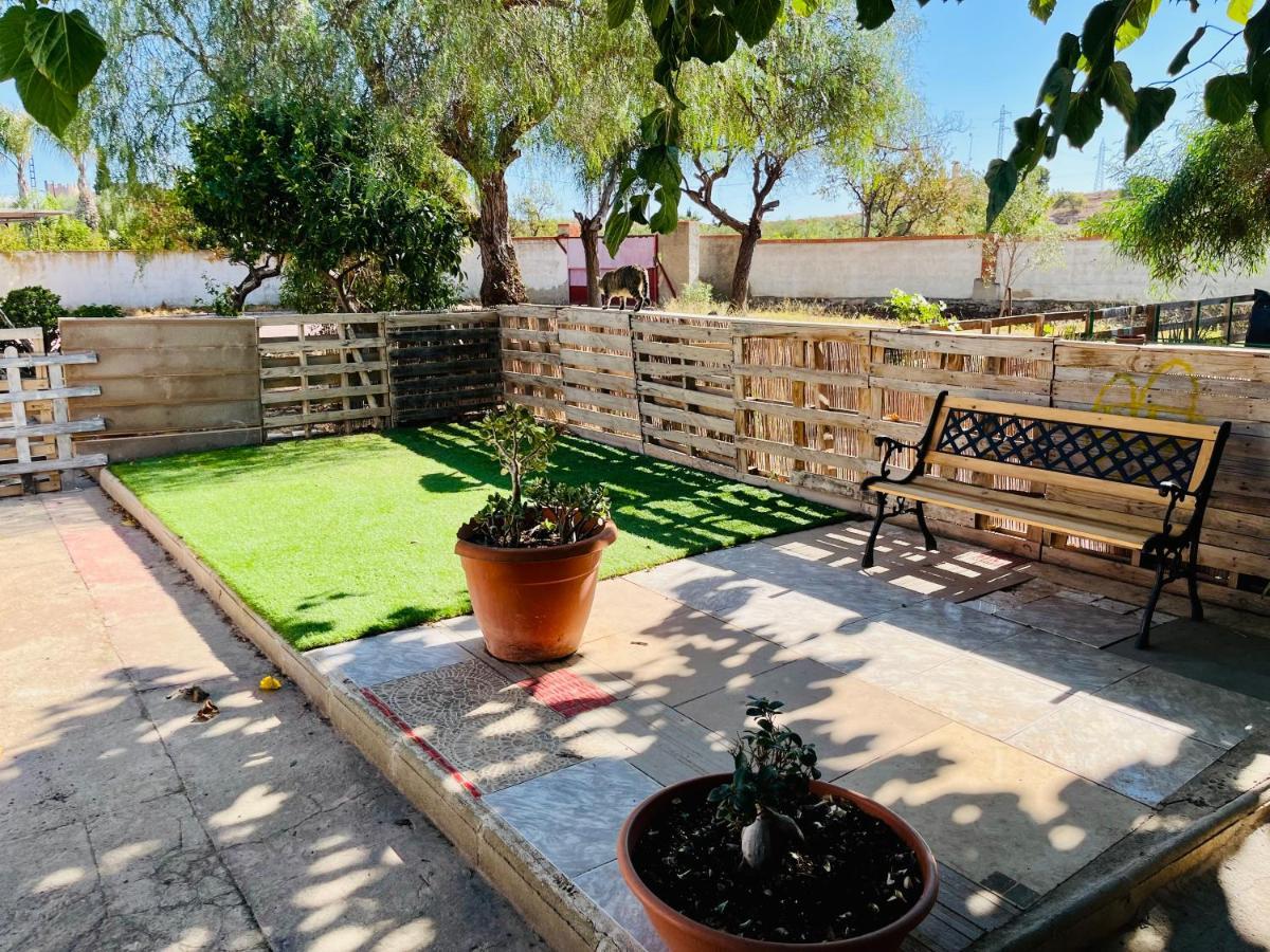 Holiday home Estudio Adosado Acogedor Con Jardin, Barbacoa Y Parking Privado *